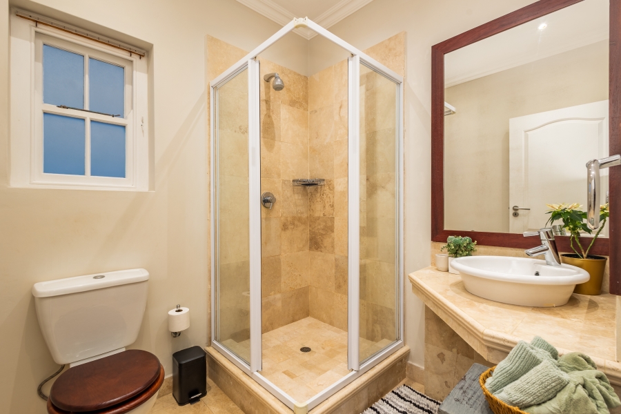 4 Bedroom Property for Sale in Schoongezicht Western Cape